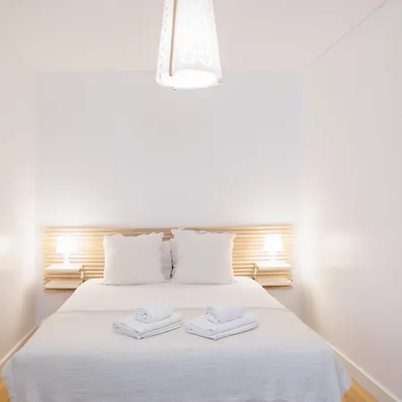 Lisbon Sunny Terrace Lapa Santos Appartement Buitenkant foto